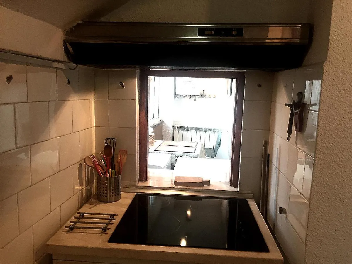 One Bedroom Apartment French Embassy 부쿠레슈티