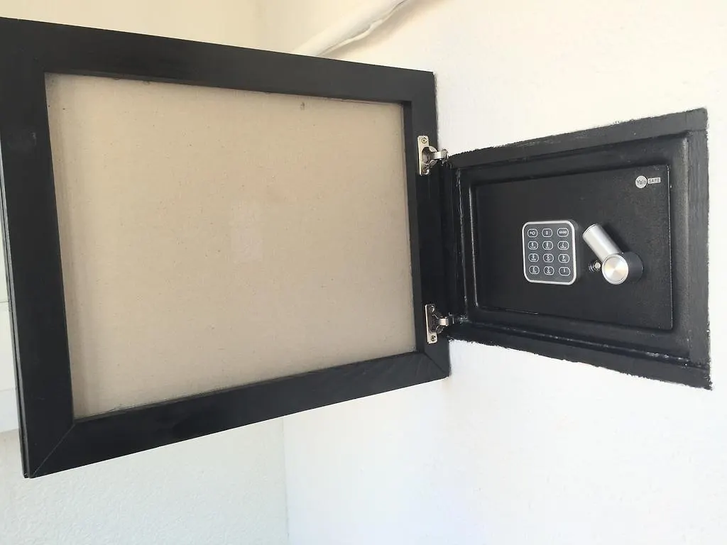 One Bedroom Apartment French Embassy 부쿠레슈티 0*,  루마니아